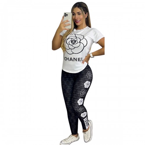 Summer New Fashion Short Sleeve Sports Two Piece Set with 8 Colors 