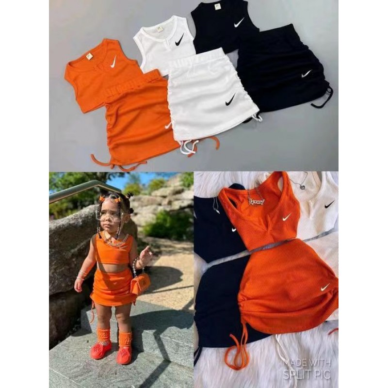 children girl Short skirt set 